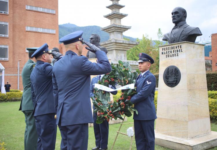 Ofrenda floral en conmemoración del Aniversario 103 de la Fuerza Aérea Colombiana