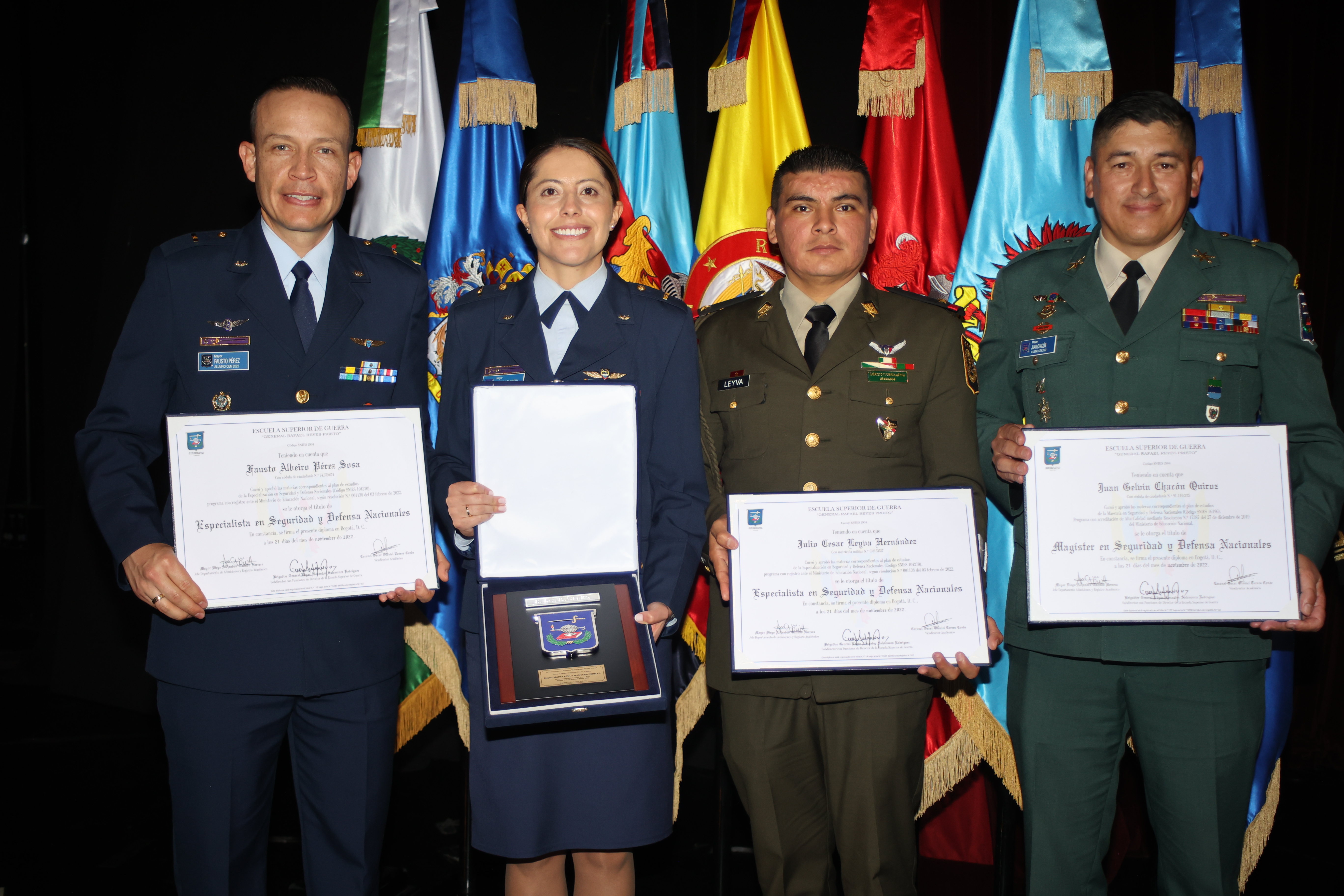 Clausura de los programas de posgrado de los estudiantes Curso de Estado Mayor (CEM) y Curso Información Militar (CIM) 2022
