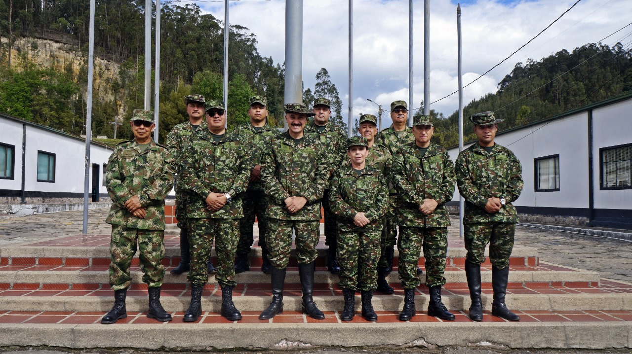 Gesto Solidario: Profesionales Oficiales de Reserva brindan apoyo y bienestar a soldados en tratamiento por Leishmaniasis 