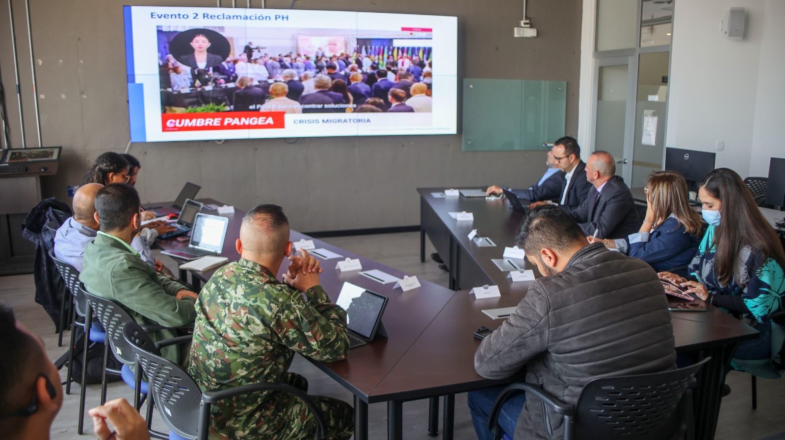 Análisis y toma de decisiones desde un escenario de simulación virtual  