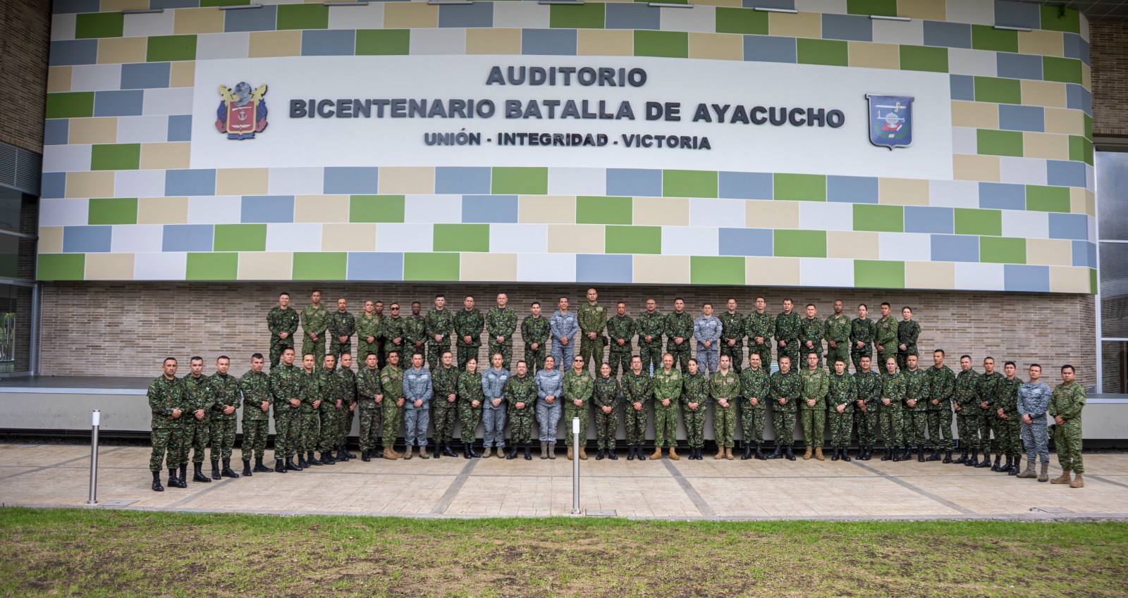 I Congreso de Seguridad y Defensa en la Escuela Superior de Guerra