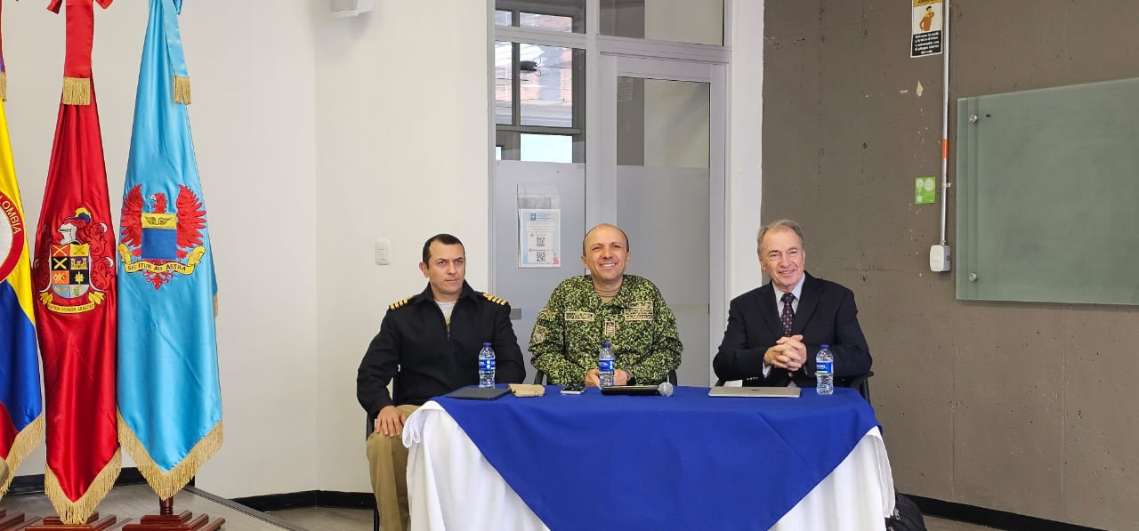 Alianza estratégica entre la Escuela Superior De Guerra y la Academia Naval De Estudios Estratégicos impulsa el pensamiento operacional marítimo