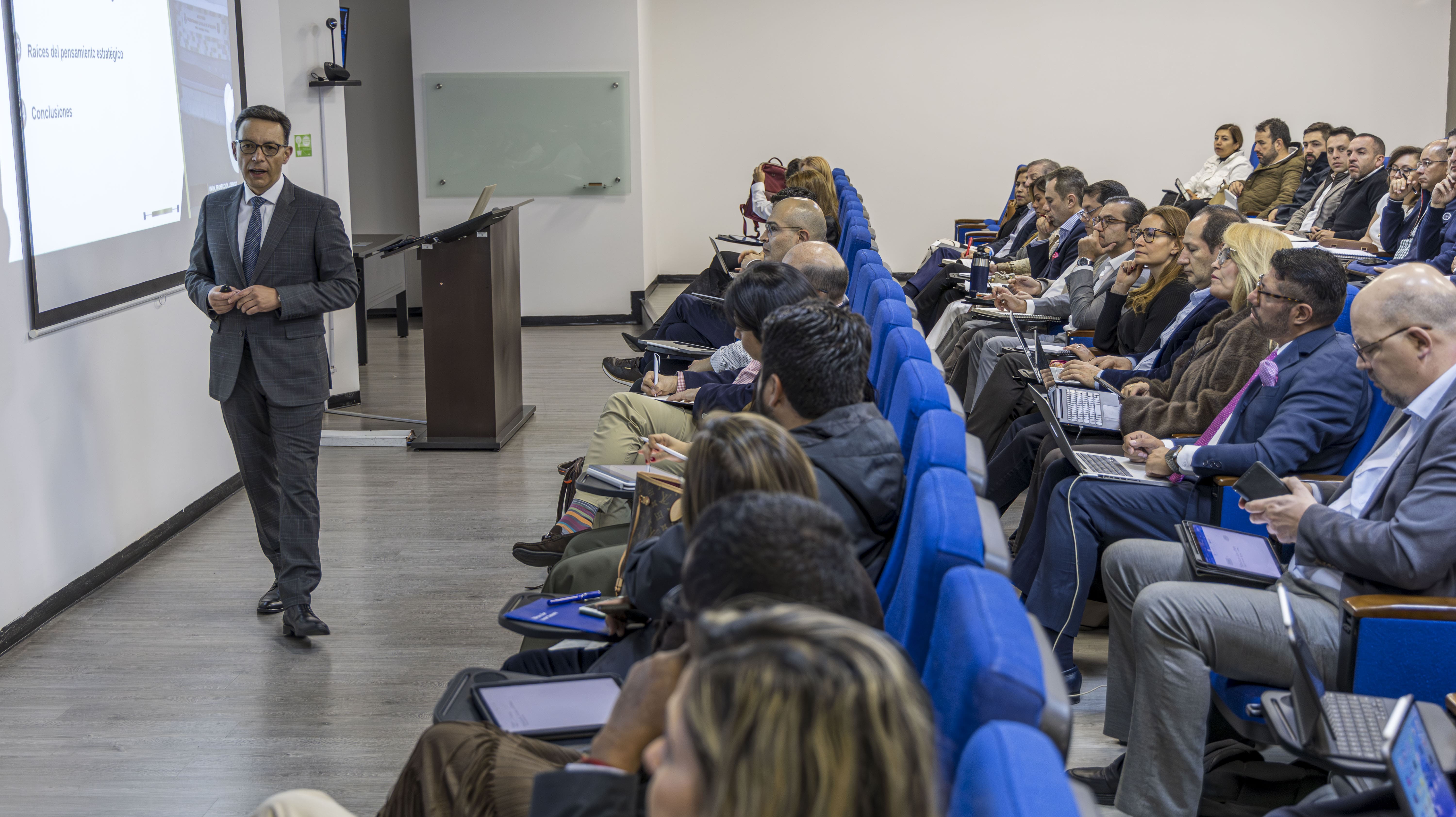 La Escuela Superior de Guerra "General Rafael Reyes Prieto" inicia el Curso Integral de Defensa Nacional - CIDENAL 2026