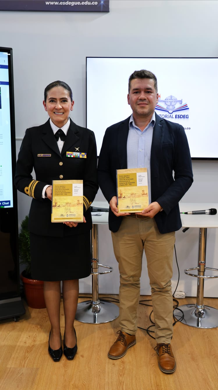 Pensamiento estratégico, historia y seguridad: así fue el cuarto día de la Escuela Superior de Guerra en la FILBo