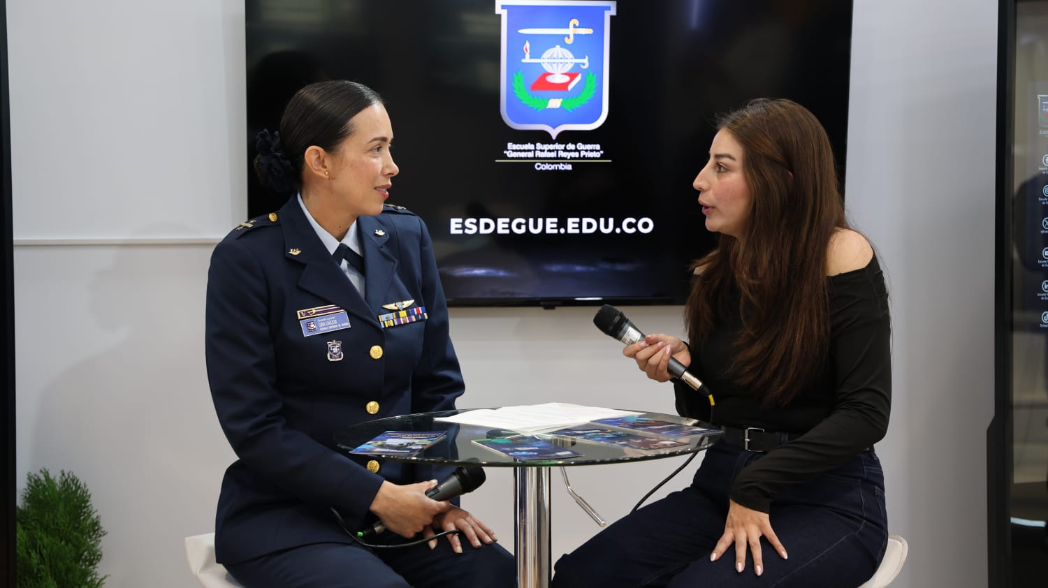 La Escuela Superior de Guerra lidera la conversación sobre el futuro de la defensa en el séptimo día de la FILBo 2026