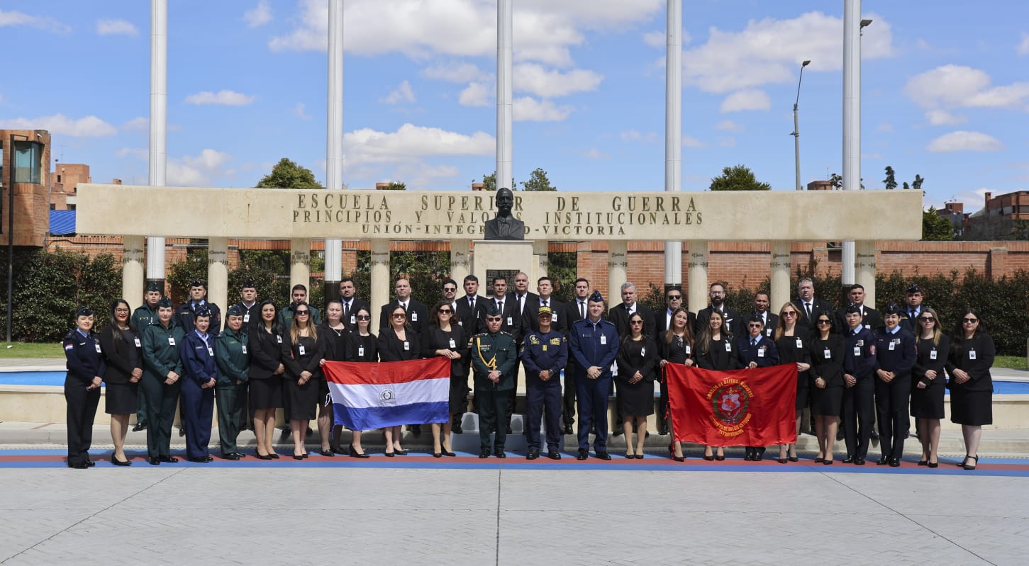 La ESDEG fortalece el intercambio académico internacional con la visita de una delegación de Paraguay