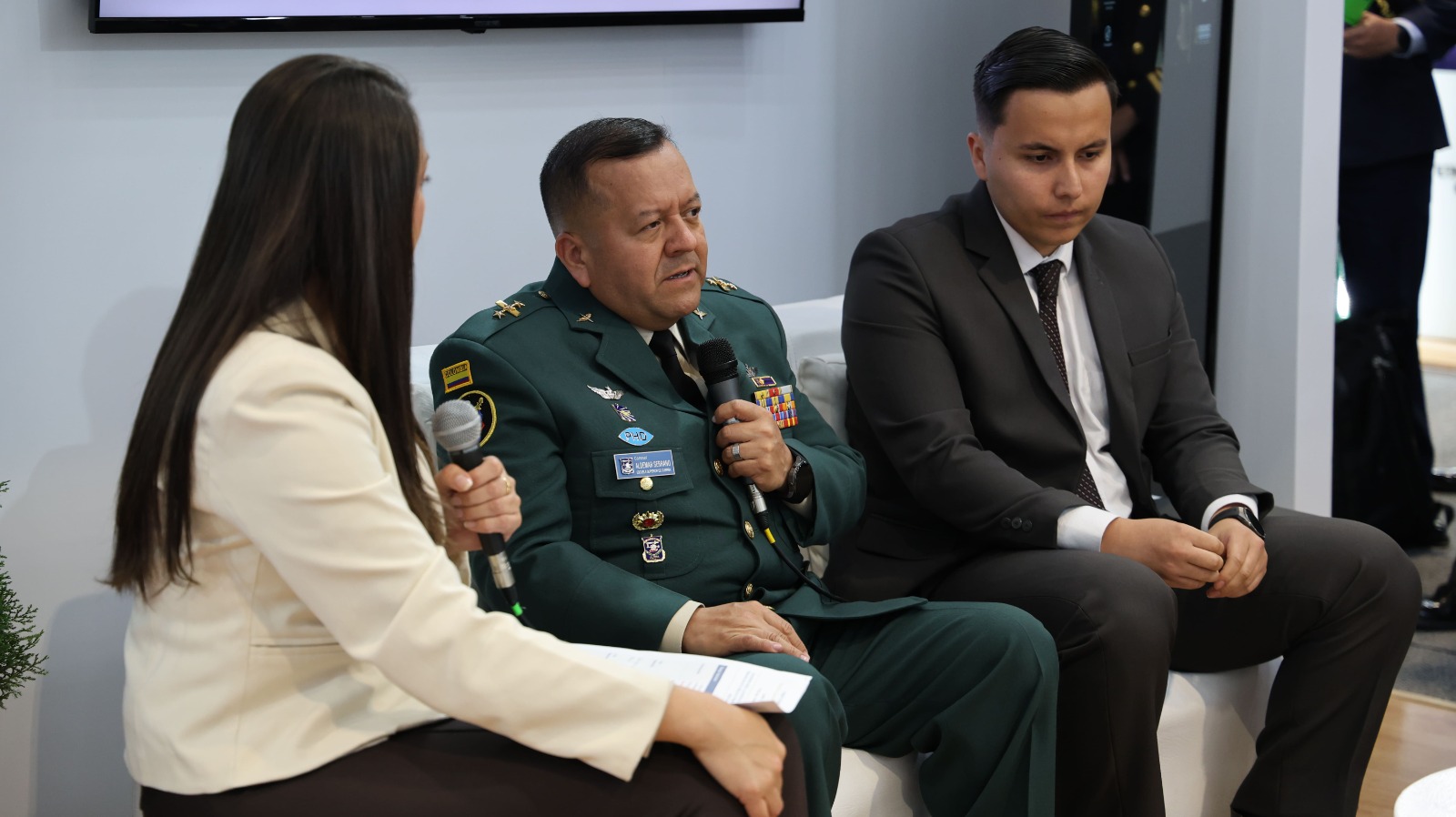 🎙️ Aplicación de la IA y ética en el diseño de soluciones interdisciplinares para defensa