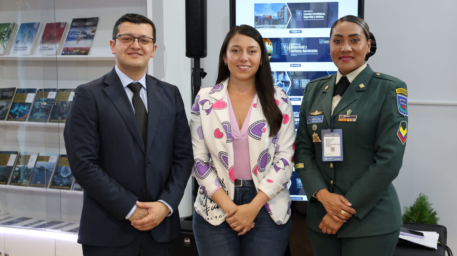 🎙️ Sistema de bibliotecas para la Fuerza Pública