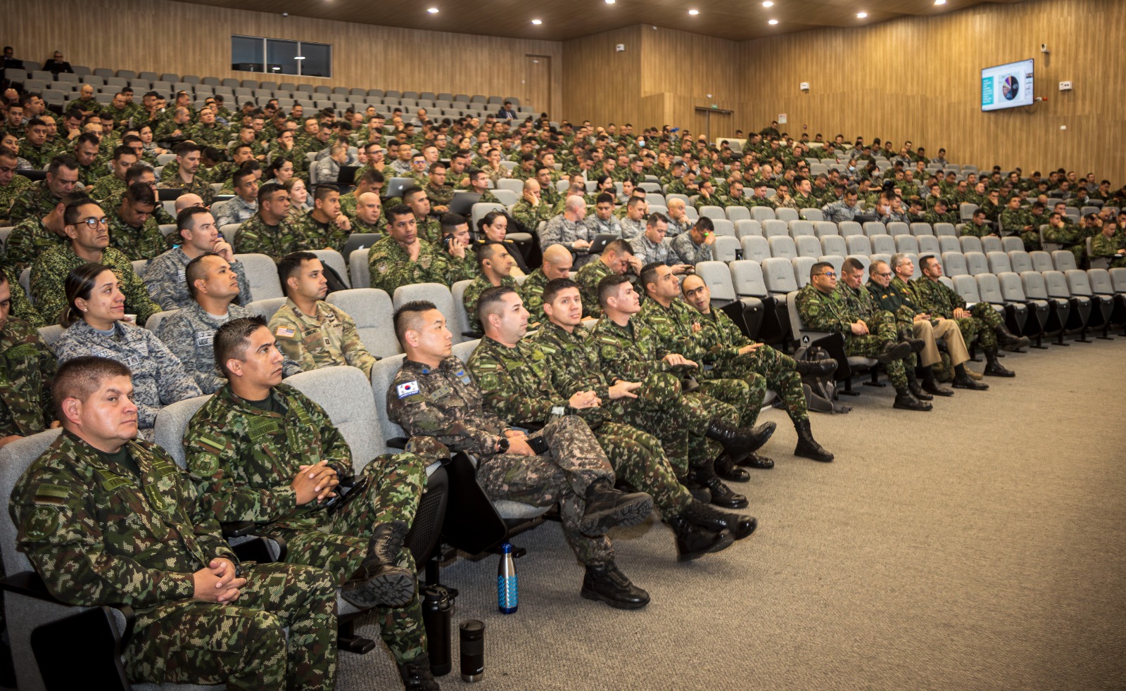  I Congreso de Seguridad y Defensa en la Escuela Superior de Guerra