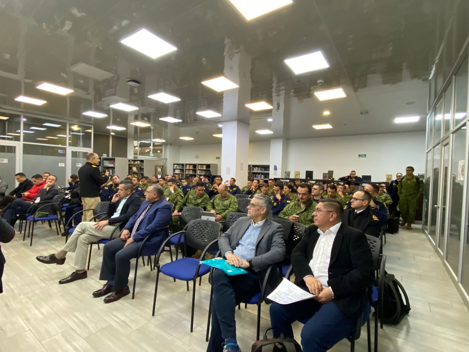 Inicio de los Juegos de Guerra “Borneo 2025” como ejercicio académico de simulación en el Curso de Estado Mayor Armada.