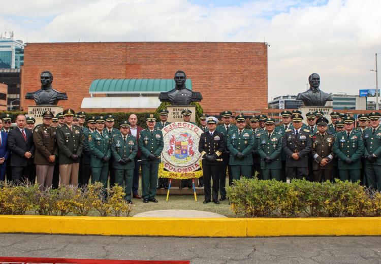 Un compromiso con Colombia, 214 años del Ejército Nacional  