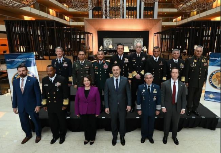 Comandante General de las Fuerzas Militares de Colombia participa en SOUTHDEC 2025 