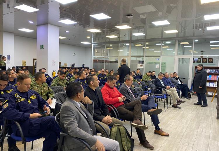 Inicio de los Juegos de Guerra “Borneo 2025” como ejercicio académico de simulación en el Curso de Estado Mayor Armada.