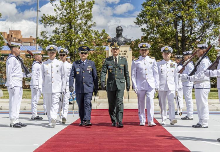 Historia, Honor y Academia marcaron la conmemoración de los 203 años de la Batalla Naval del Lago De Maracaibo