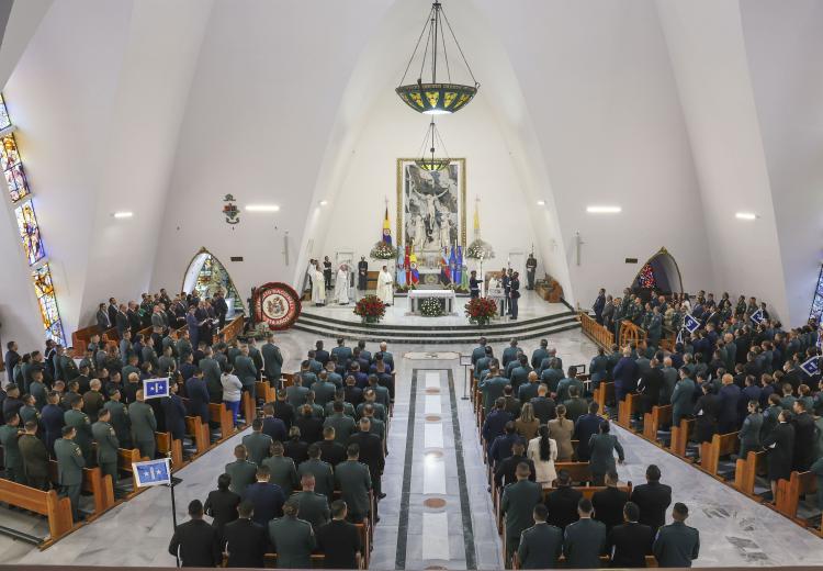 La comunidad ESDEG celebró 216 años de Historia, Honor y Servicio del Ejército Nacional