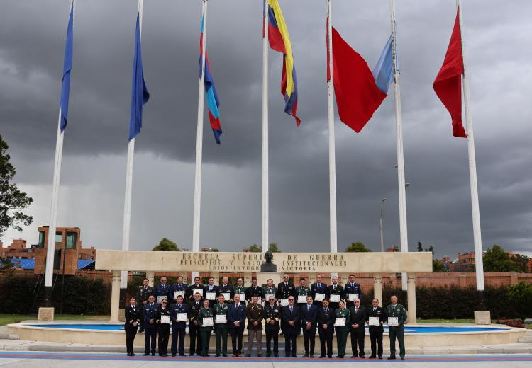  La ESDEG fortalece la formación en logística militar mediante el IV Curso Oficial de Logística Multinacional